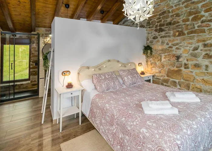 Pasiega El Ojal B San Pedro Del Romeral